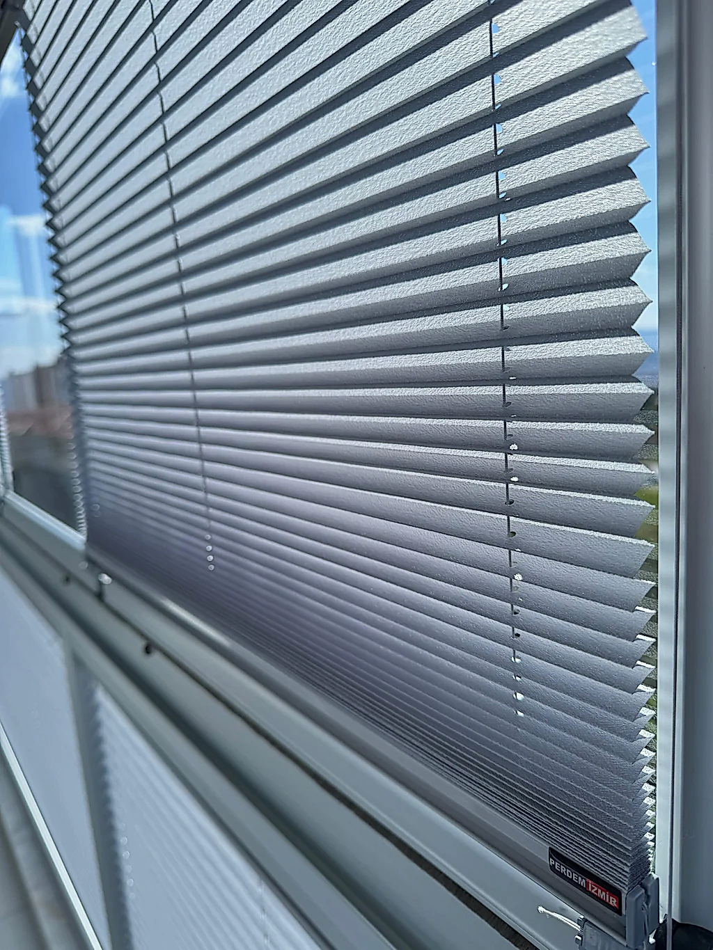 Cam Balkon İçin Güneş Kırıcı Plise Perde