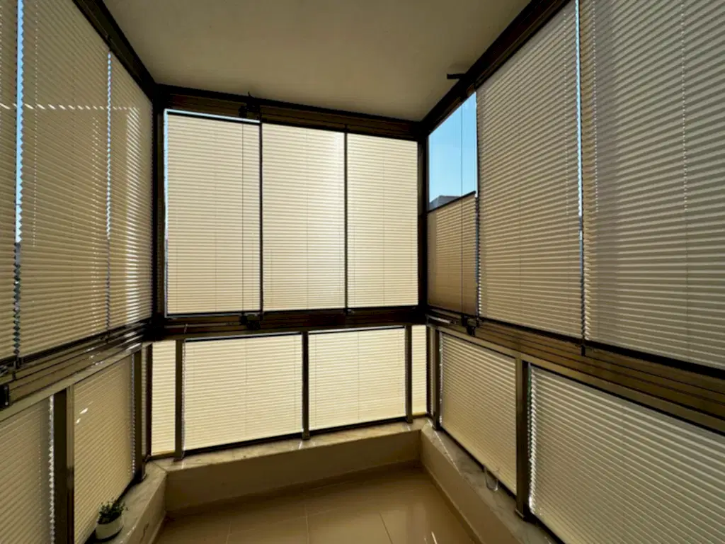 Cam Balkon İçin Güneş Kırıcı Plise Perde